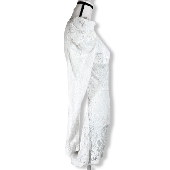 Lulu’s Fashionable Find White Lace Long Sleeve Romper - Picture 6 of 7